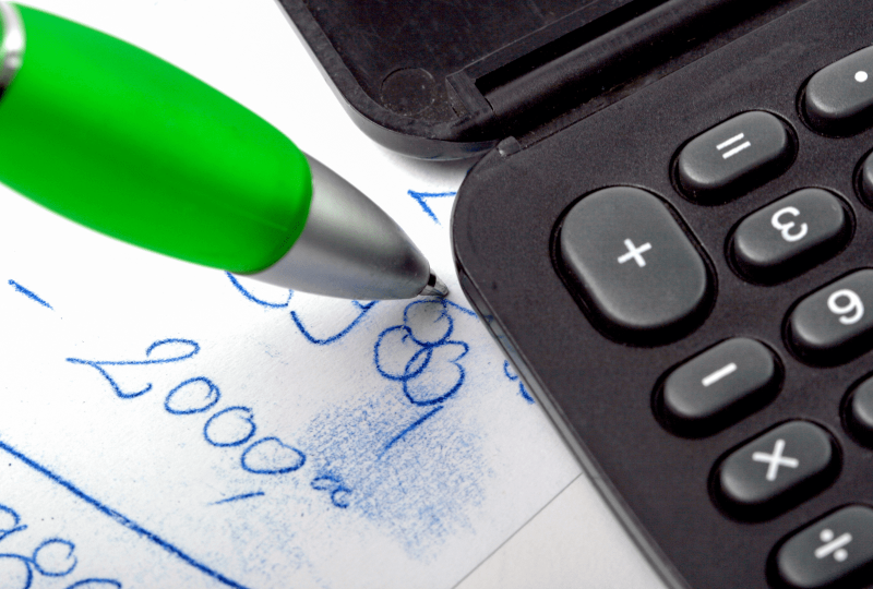 Assurance crédit a Paris calculatrice compte les dettes